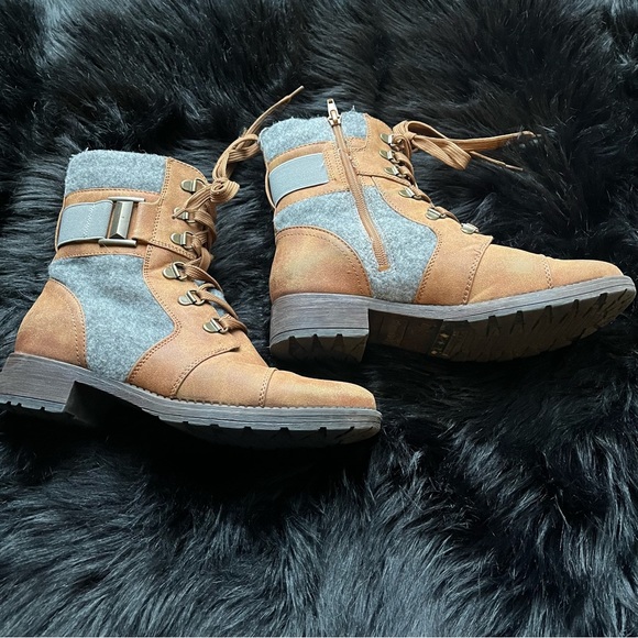 Crown Vintage “Nadia” Ankle Boots - Picture 2 of 10